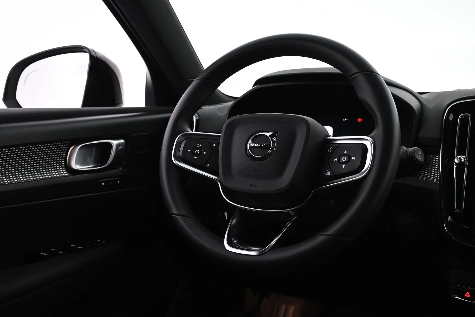 Car Image - TidVy4oa3LPgbTWZt4gmw