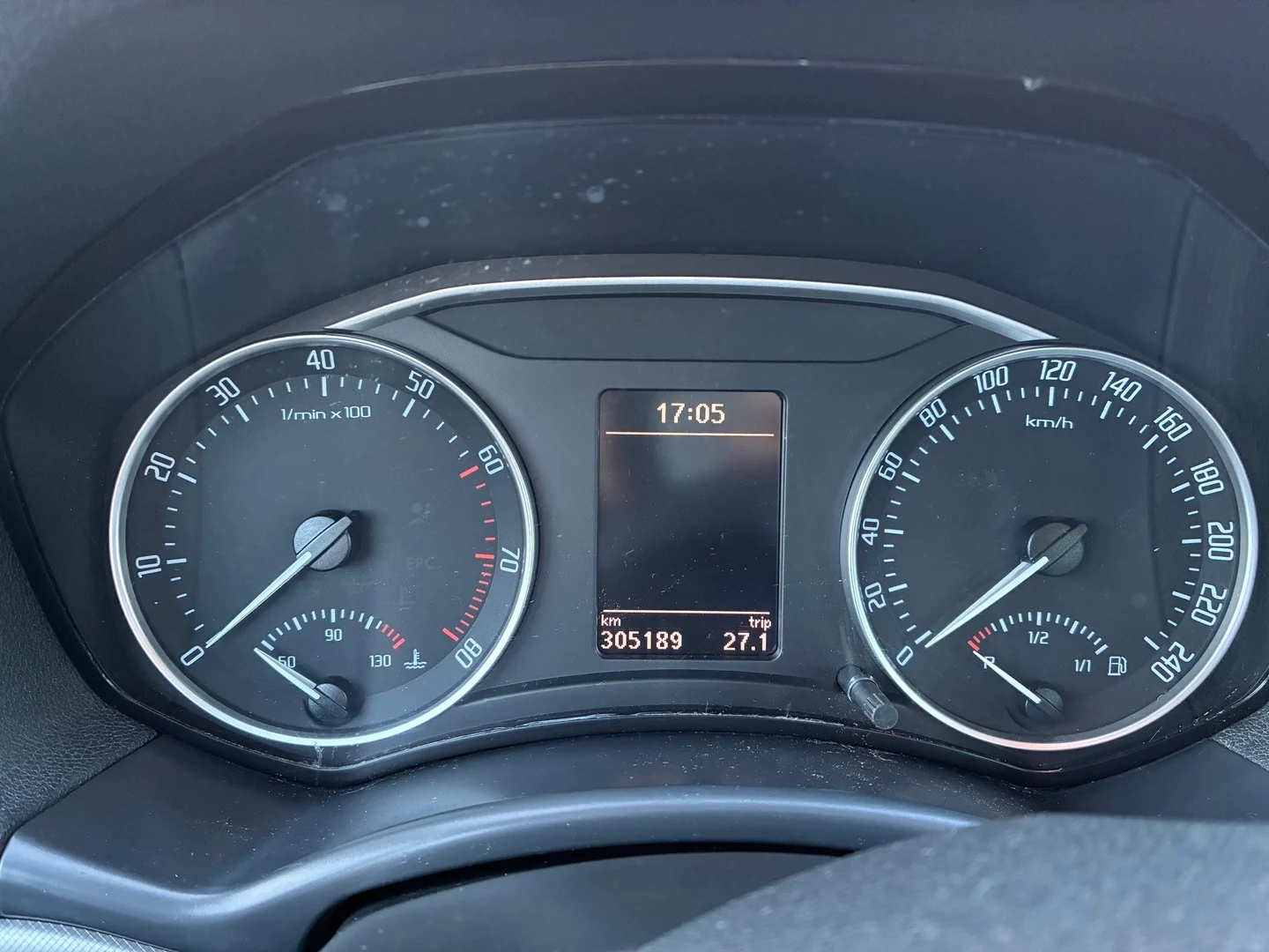 Car Image - 3VjYv7xQd9TqL2BMk6Mnge