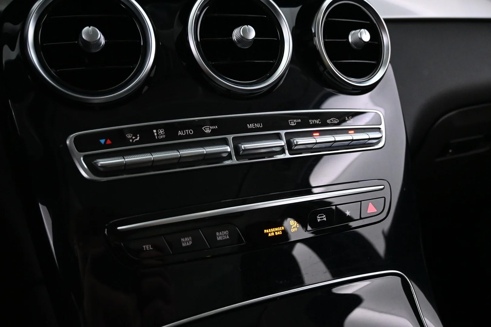 Car Image - 69MJJiXak27ghiBgAwn8EM