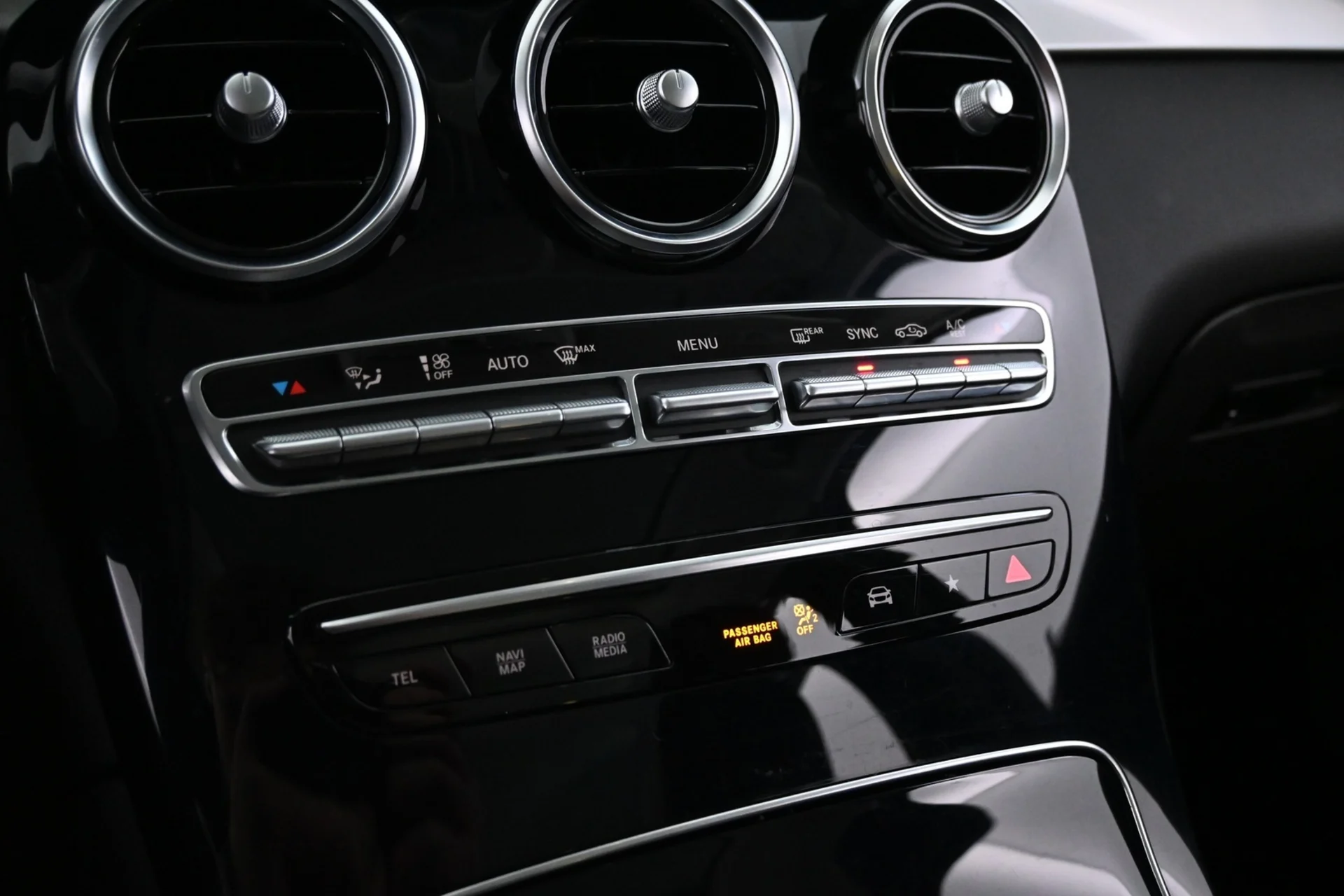 Car Image - 69MJJiXak27ghiBgAwn8EM