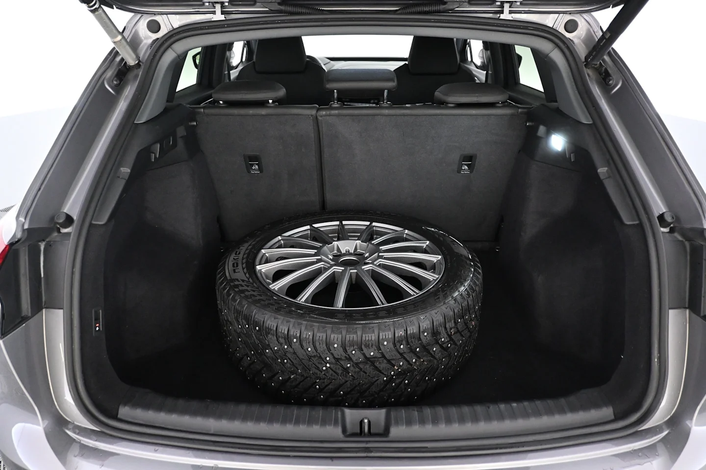 Car Image - 1biCP1kPR6m8JzgfFqo1MF