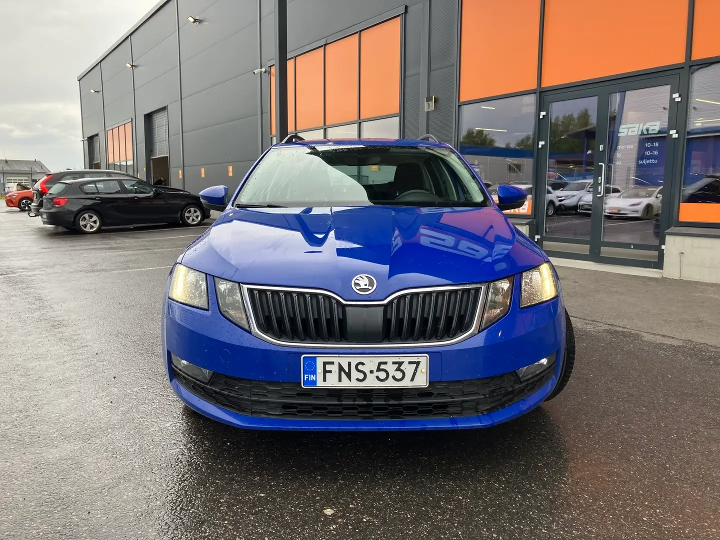 Car Image - 4IYAlPh2Bmz0a6QzDiIAz1
