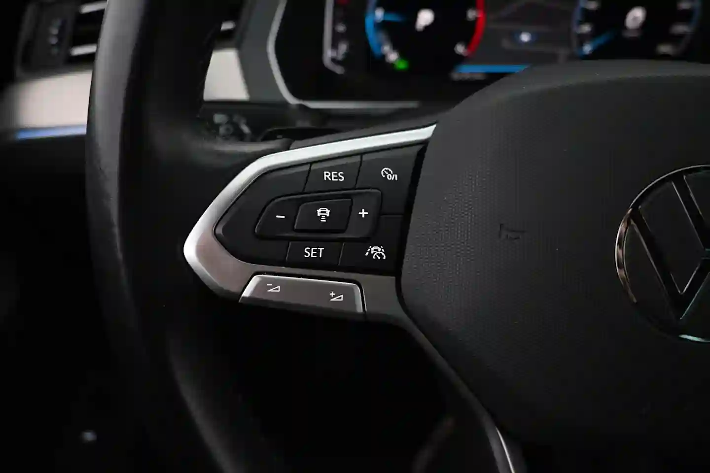 Car Image - 3EveOmnNFwEfSUTtRldezn