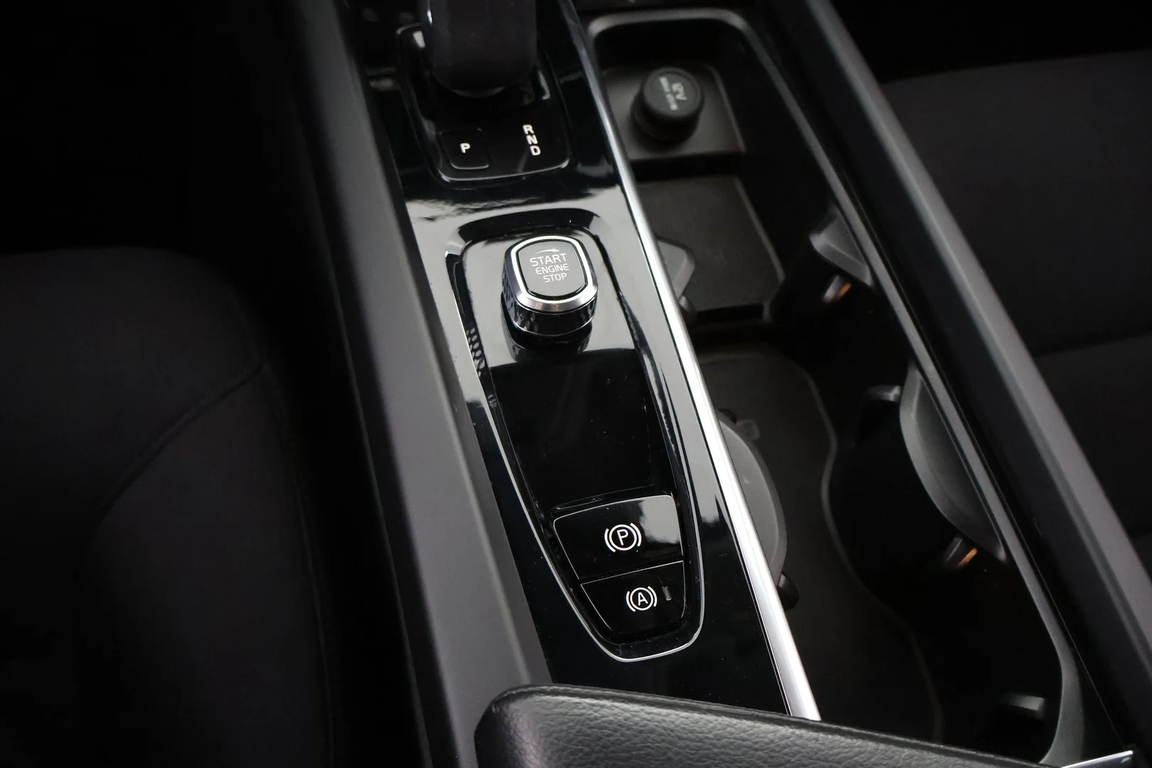 Car Image - 5j2oDqFba5YFigHfmew1f8