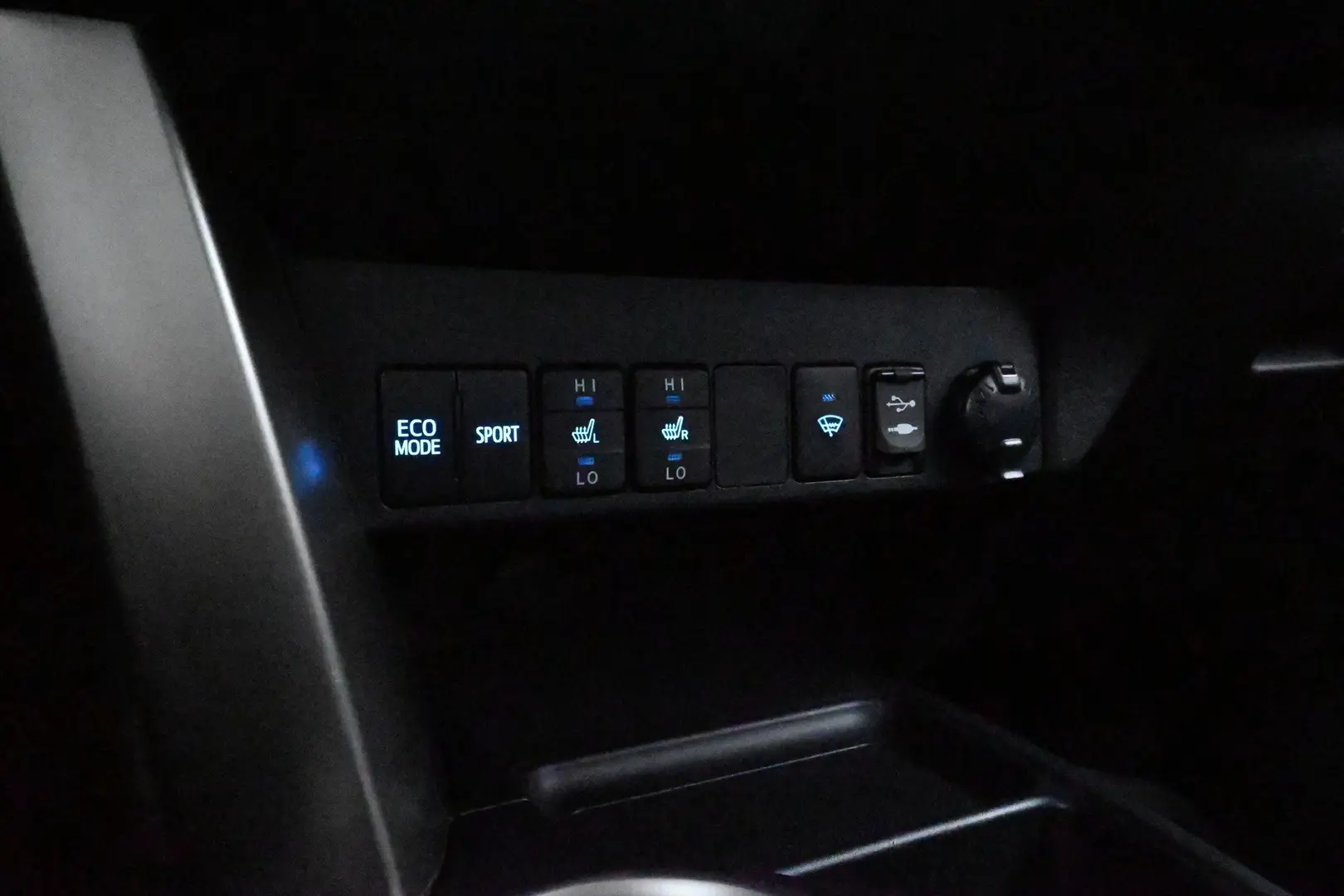 Car Image - 1XOsB2JFTyRvVx9mcamr8T