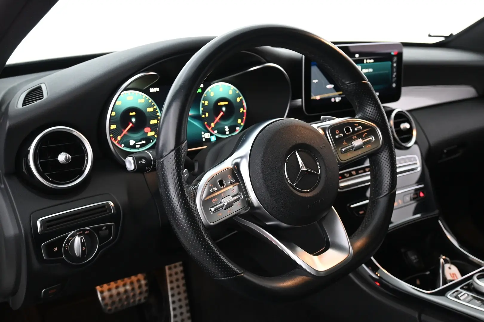 Car Image - 7dceaJsq79MJ0r9req540j