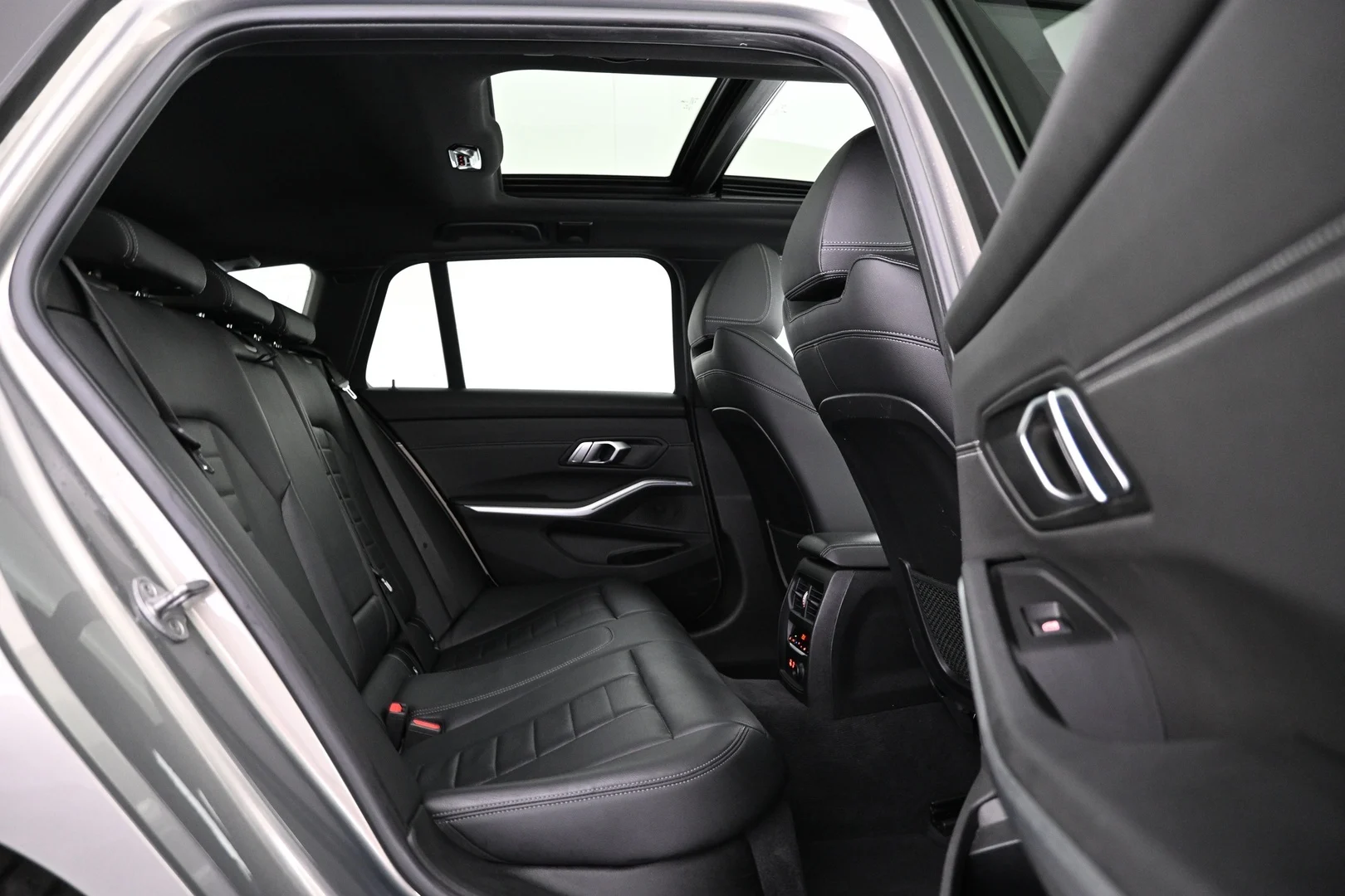 Car Image - 2fvkLLWewEQ4V3HVUCejO4