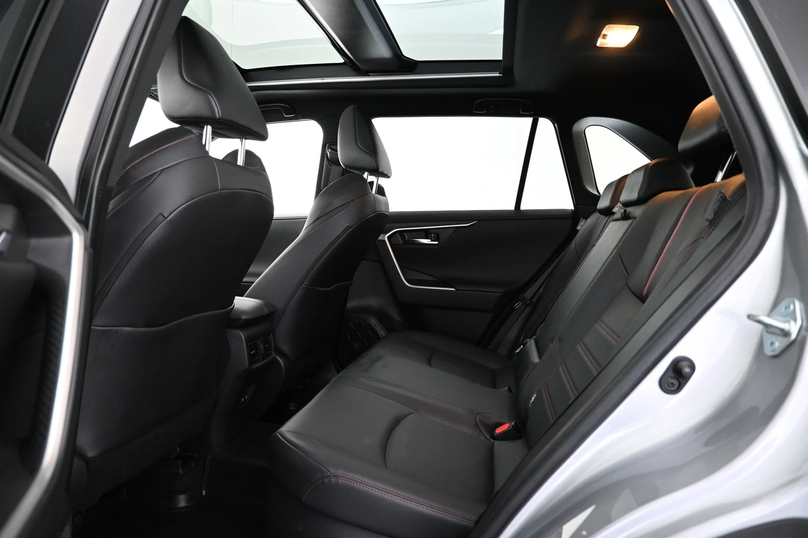 Car Image - 4trr6j5OrSiHgtxG63HeeW