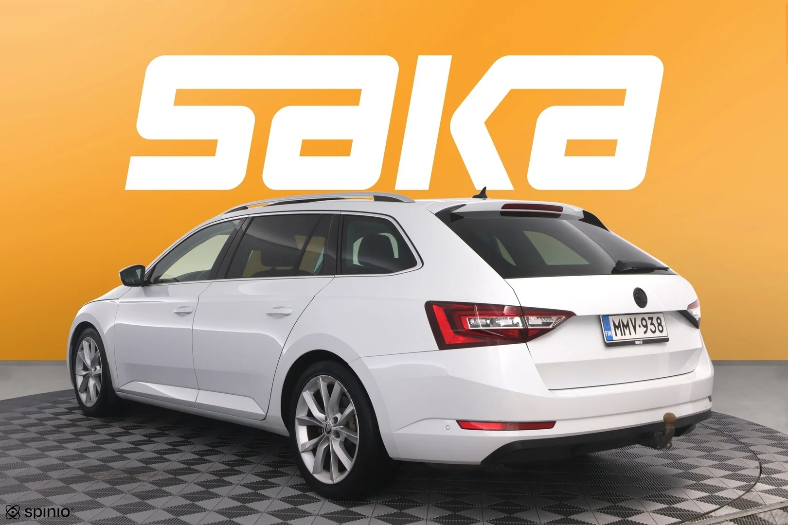 Car Image - 4zQg7lkm1rEsOm2IhGnPoN