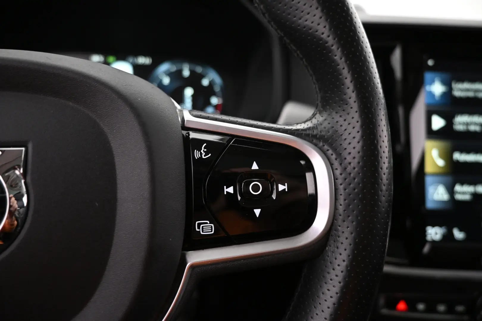 Car Image - 77U1GpAtmasqKry9eFQ1eU