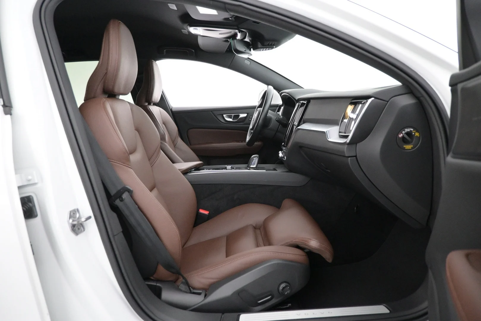 Car Image - 2khBIujhuWkf2z6wAJXBnU