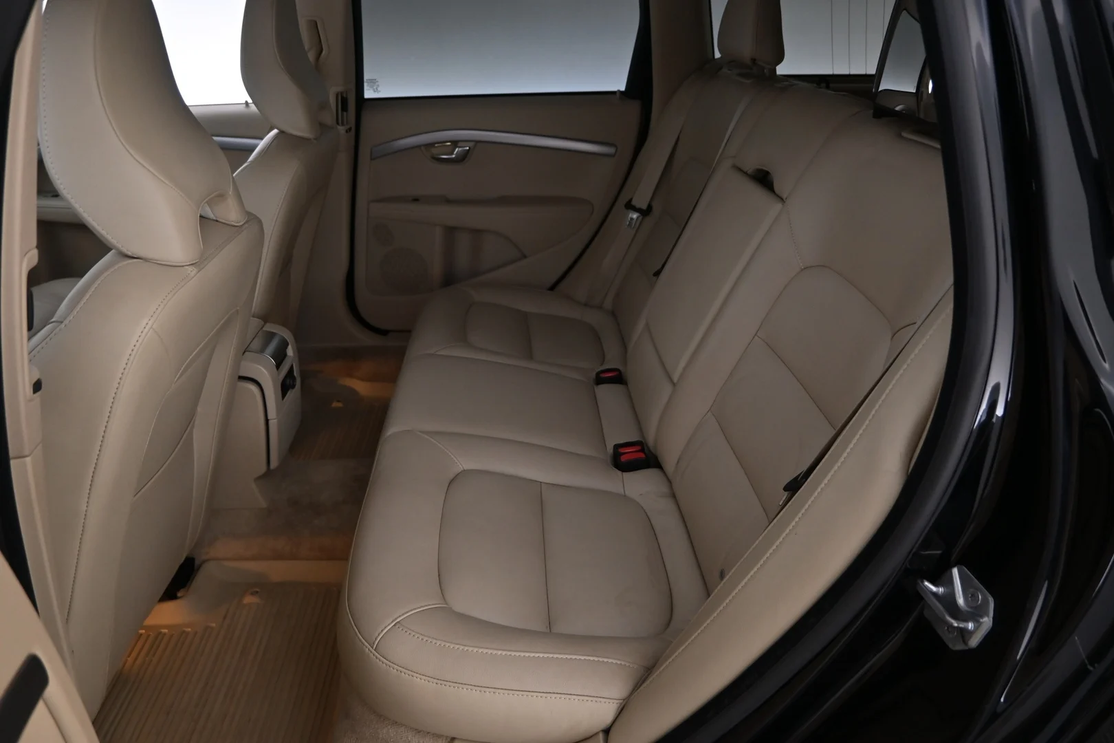 Car Image - 5XDjZaf4LDem7d91QFyuMG