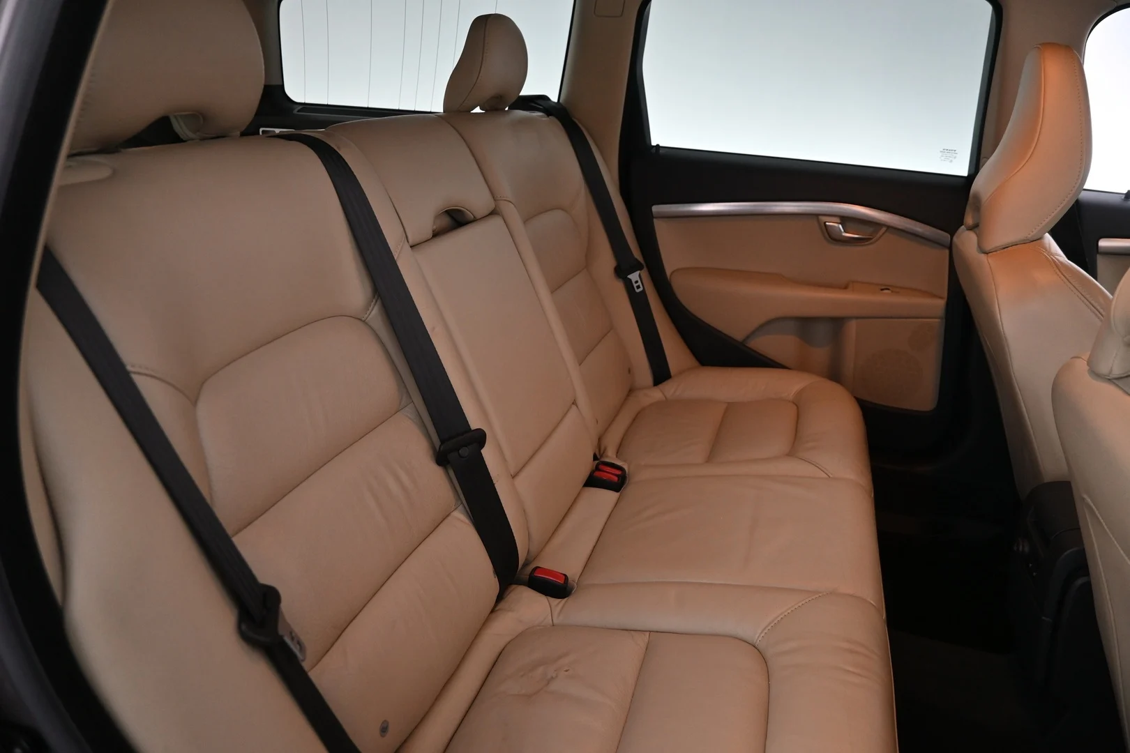 Car Image - 7JxaqM4b6E0vB2yfeOvrBJ