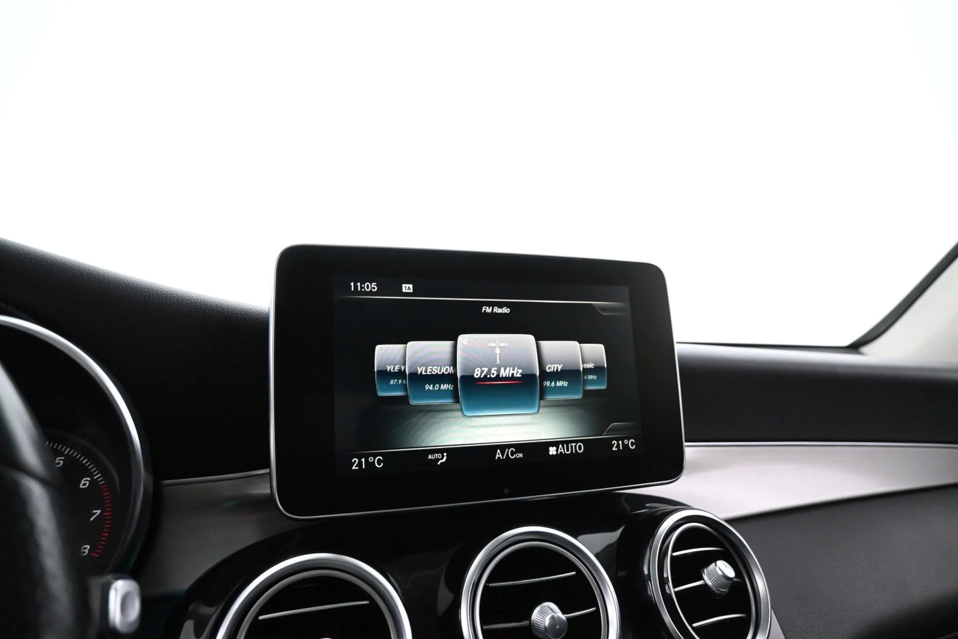 Car Image - 39Z8ZtnrqvCVq9gkvZz69k