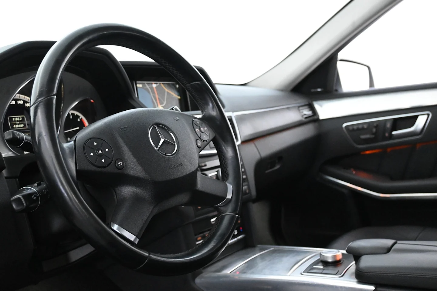 Car Image - 5IuRWNUAFzooUEJNFG24IR