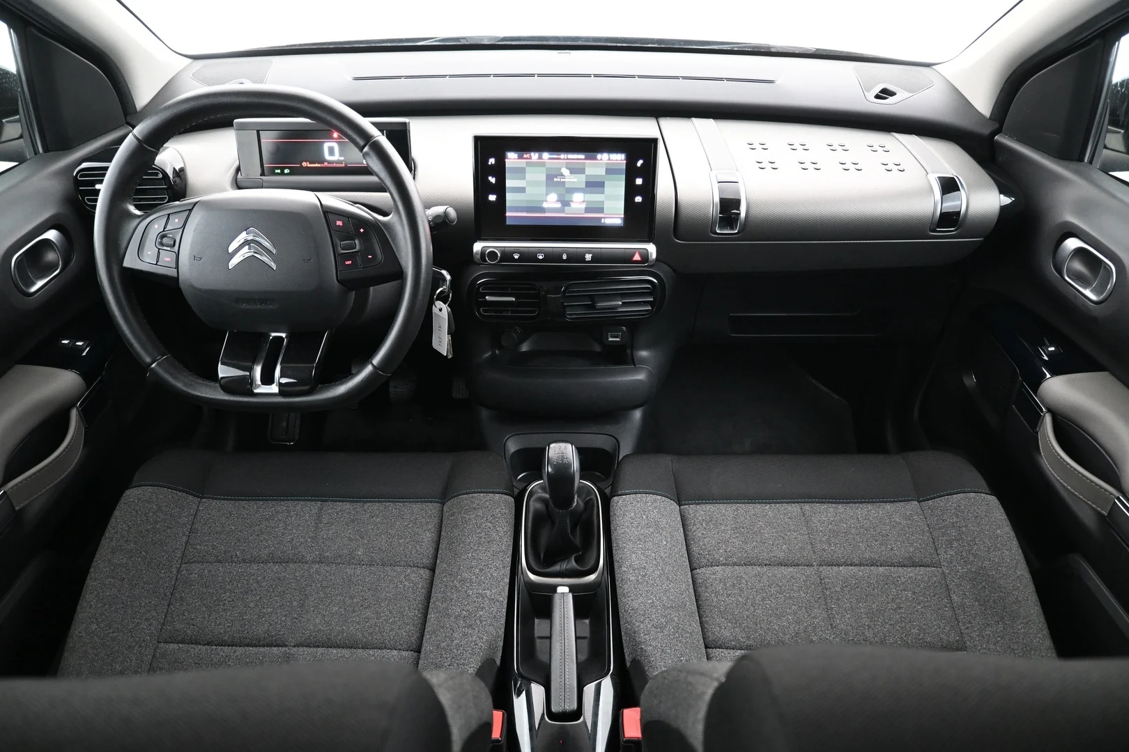 Car Image - 5HTzHsHzrSz0qX27bn0Ope