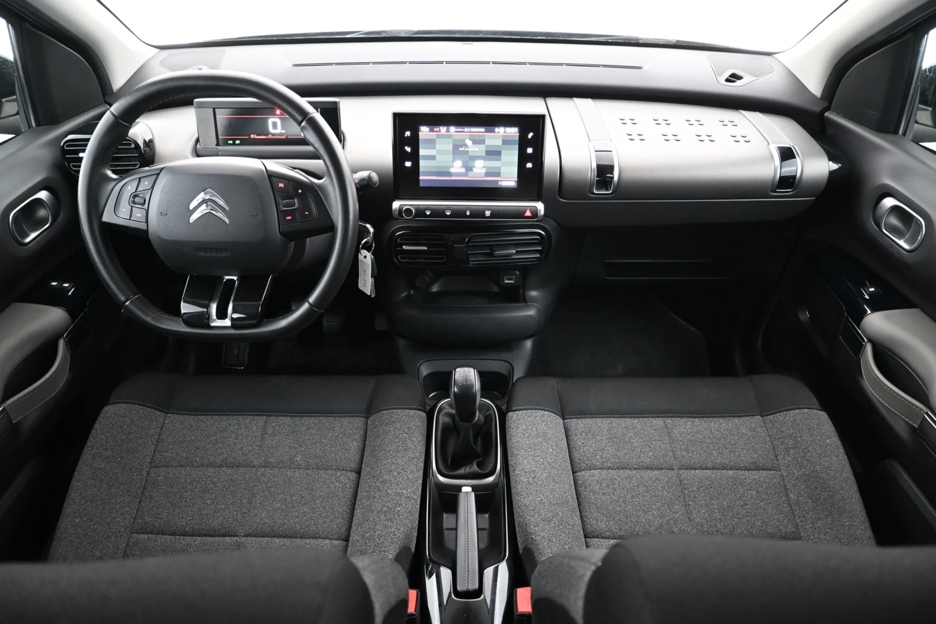 Car Image - 5HTzHsHzrSz0qX27bn0Ope