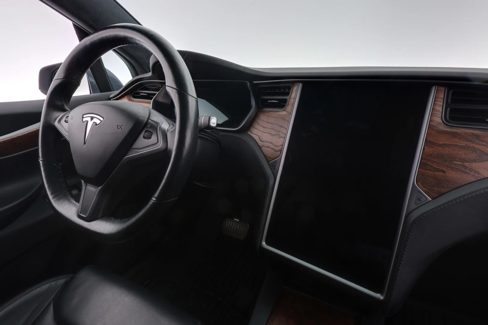 Car Image - 1dnfXZEKIKg6ij0iB9IEuH