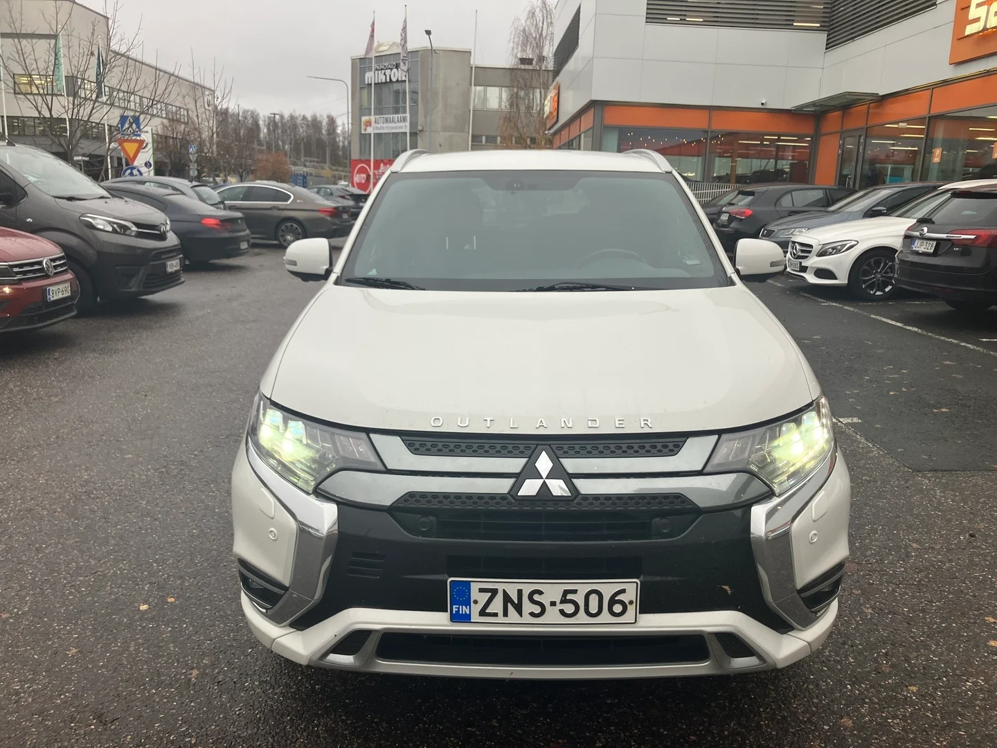 Car Image - 2XF8FYYudu54pZ3j9XJYOM