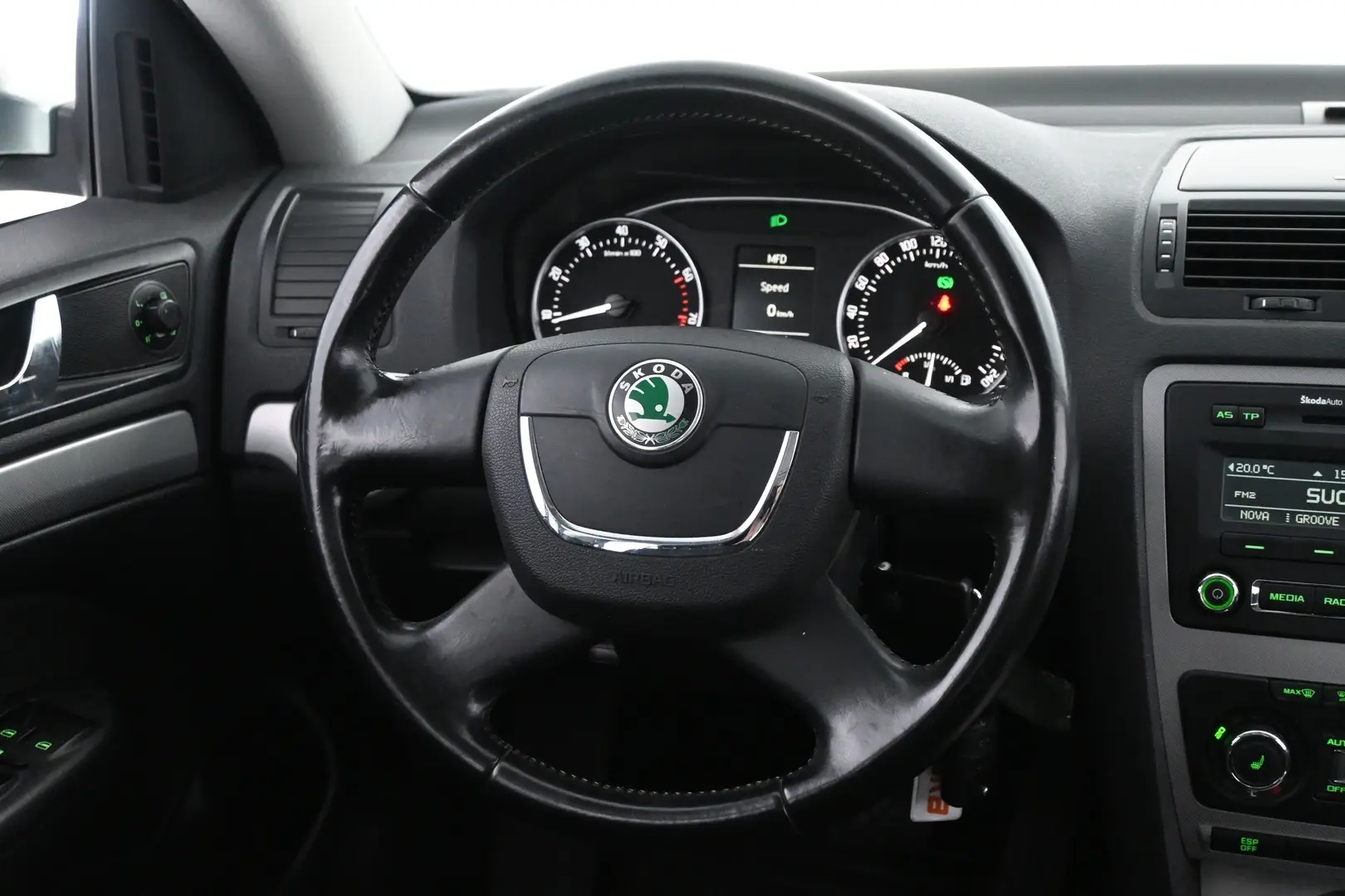 Car Image - 7F6NBdMk7TtO2vuyHZ6TwM