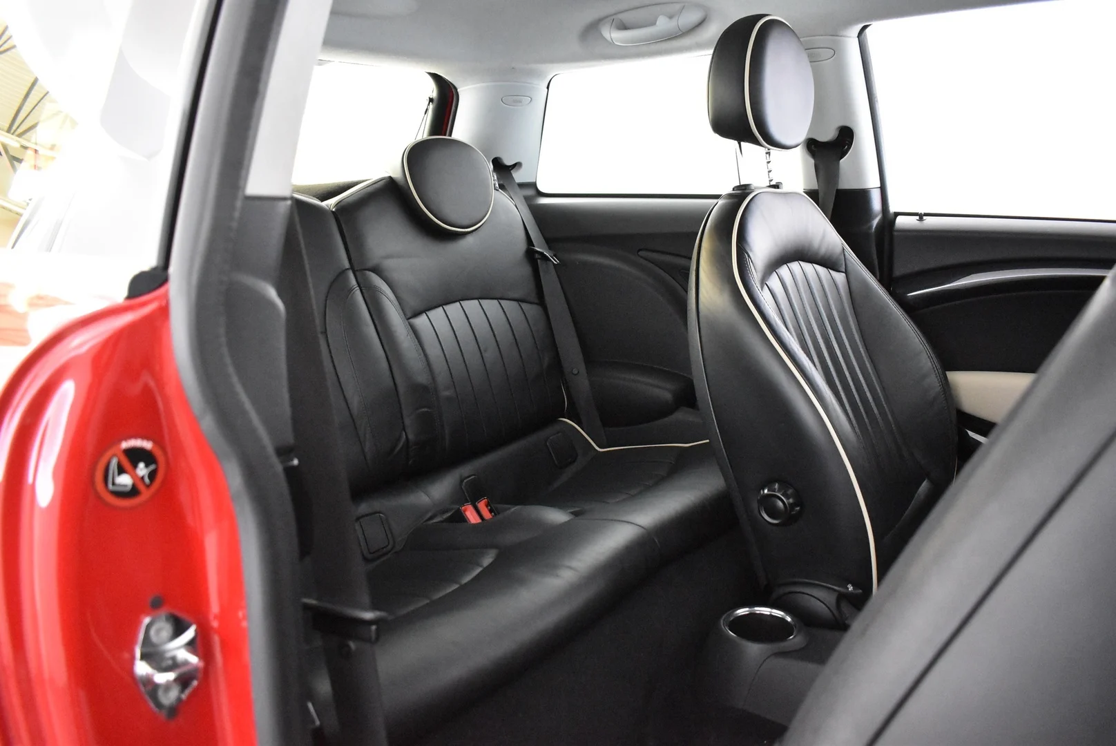 Car Image - 76OqEcS5cksBOq0Sye0tFT