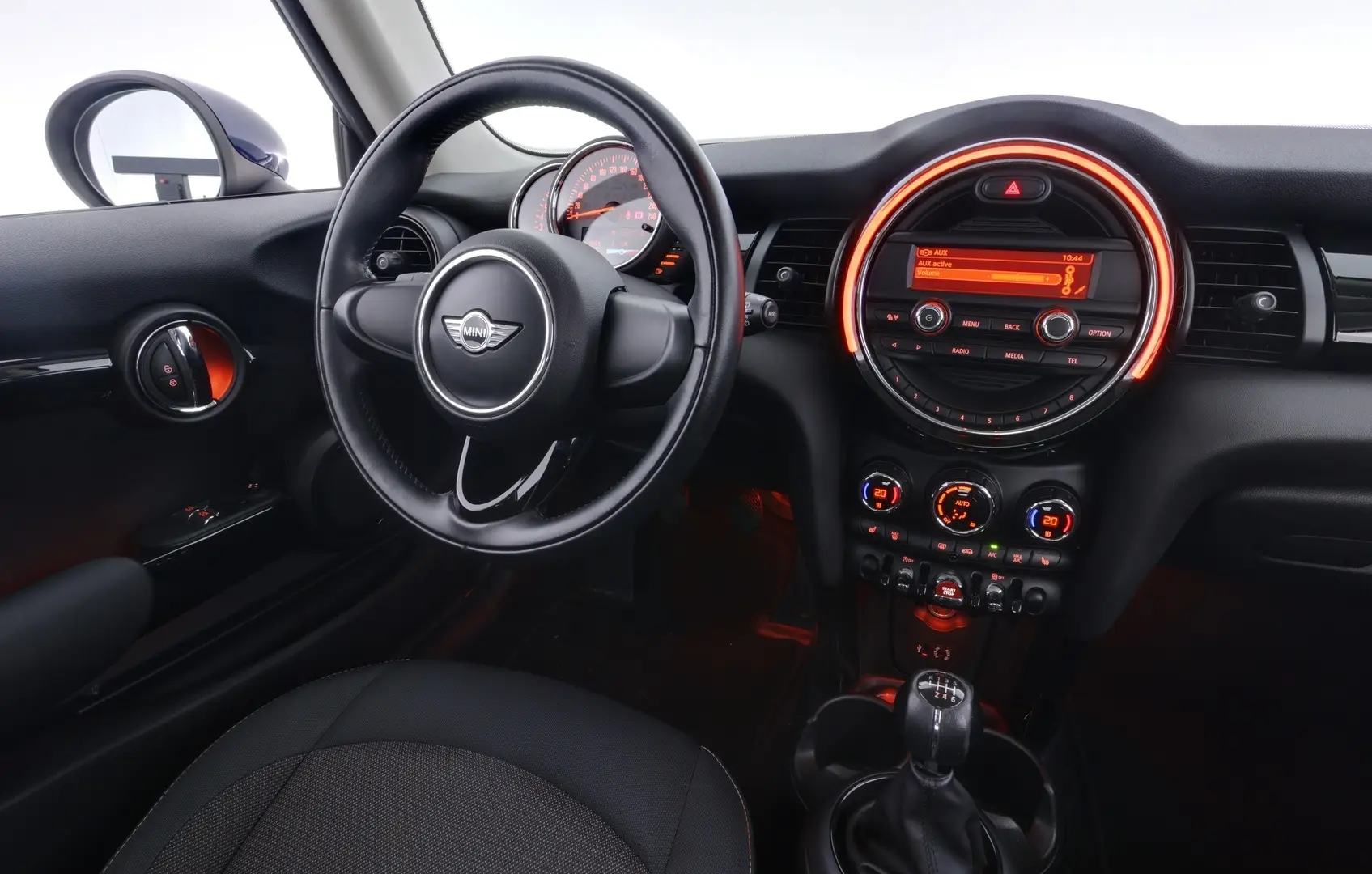 Car Image - ZLj8tOh0elS0iIGMG7MN6