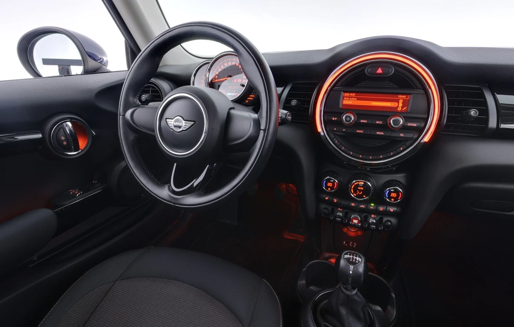 Car Image - ZLj8tOh0elS0iIGMG7MN6