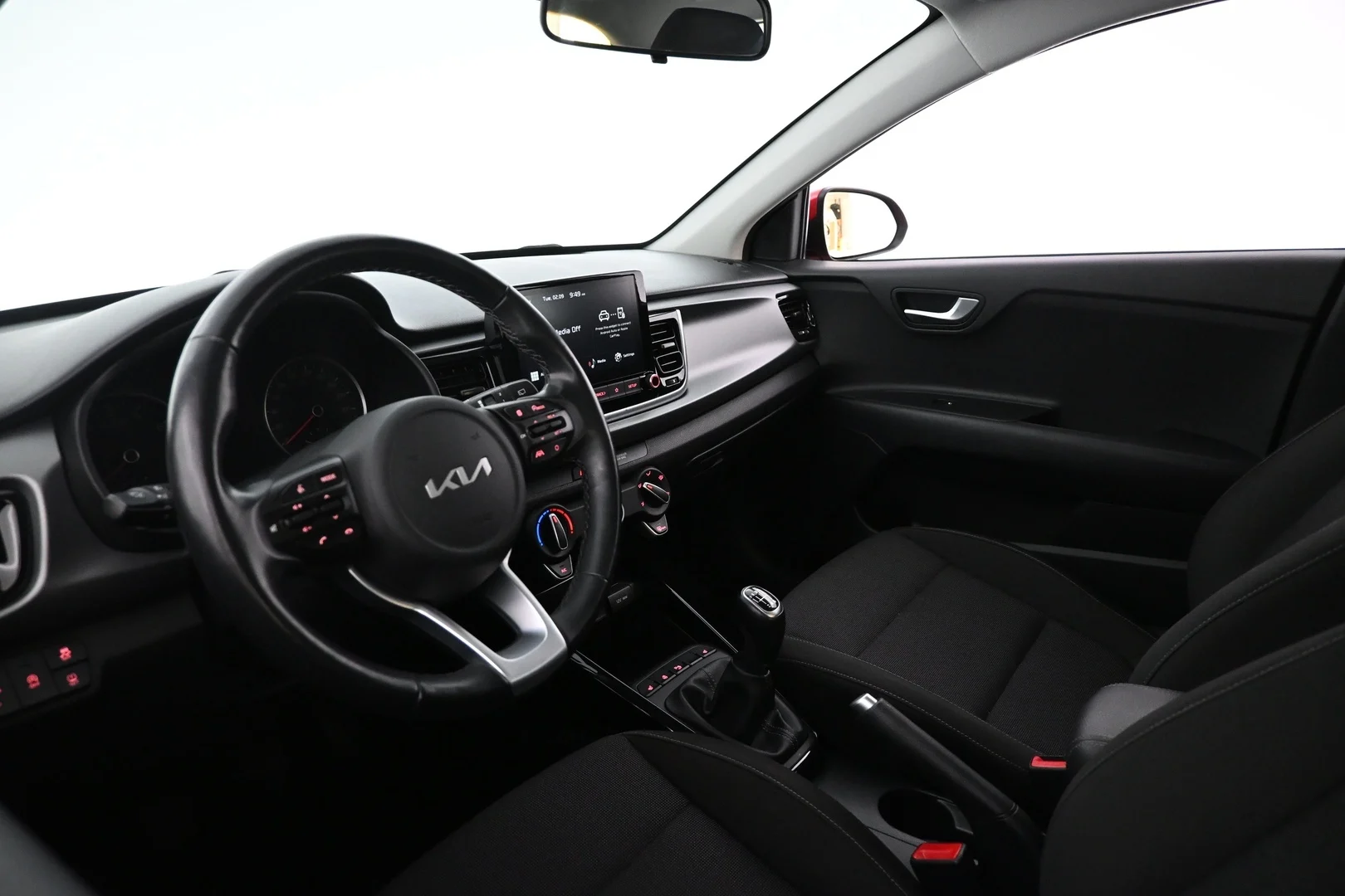 Car Image - IAoZhAnRXgvLewQyaOWOj