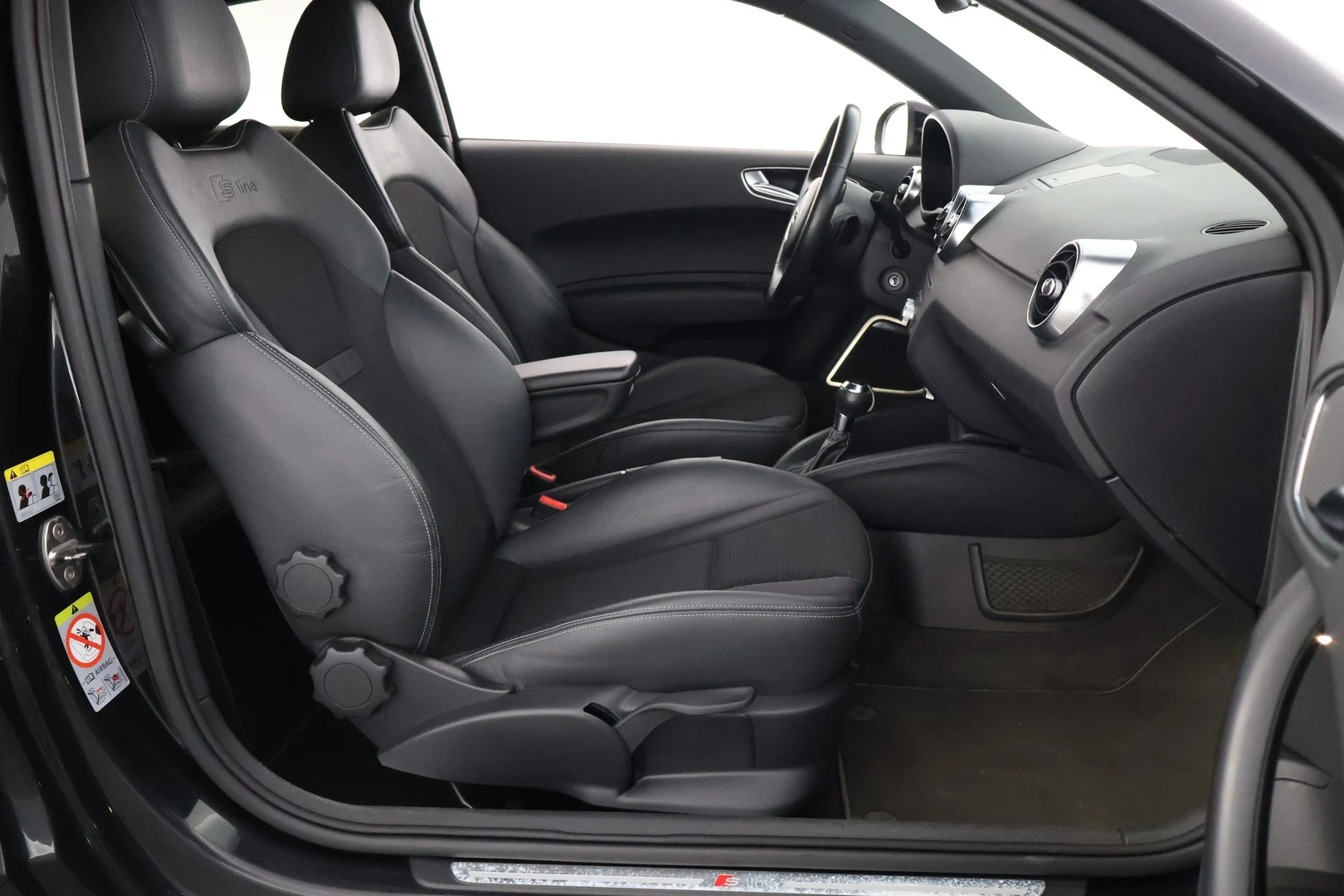 Car Image - XPqJVVB7tnBcQpK0jzR99