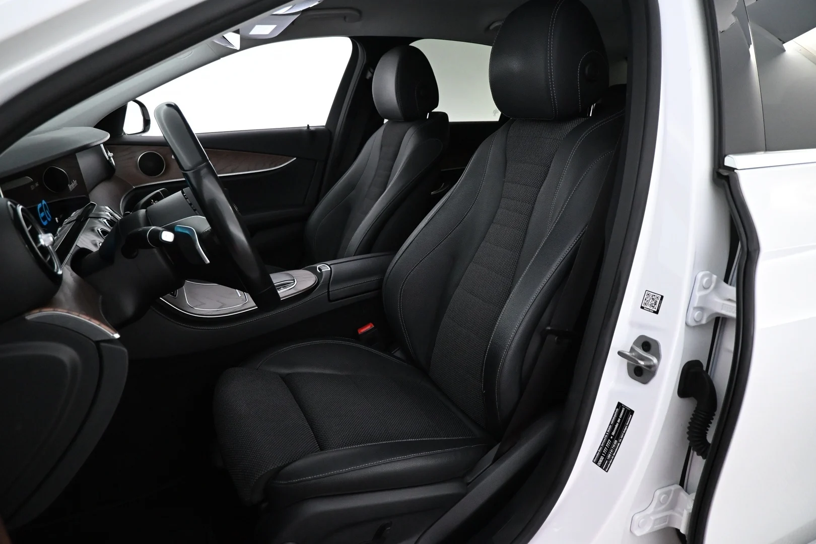 Car Image - cV21rw9ZcwMMvvnuxYtfL
