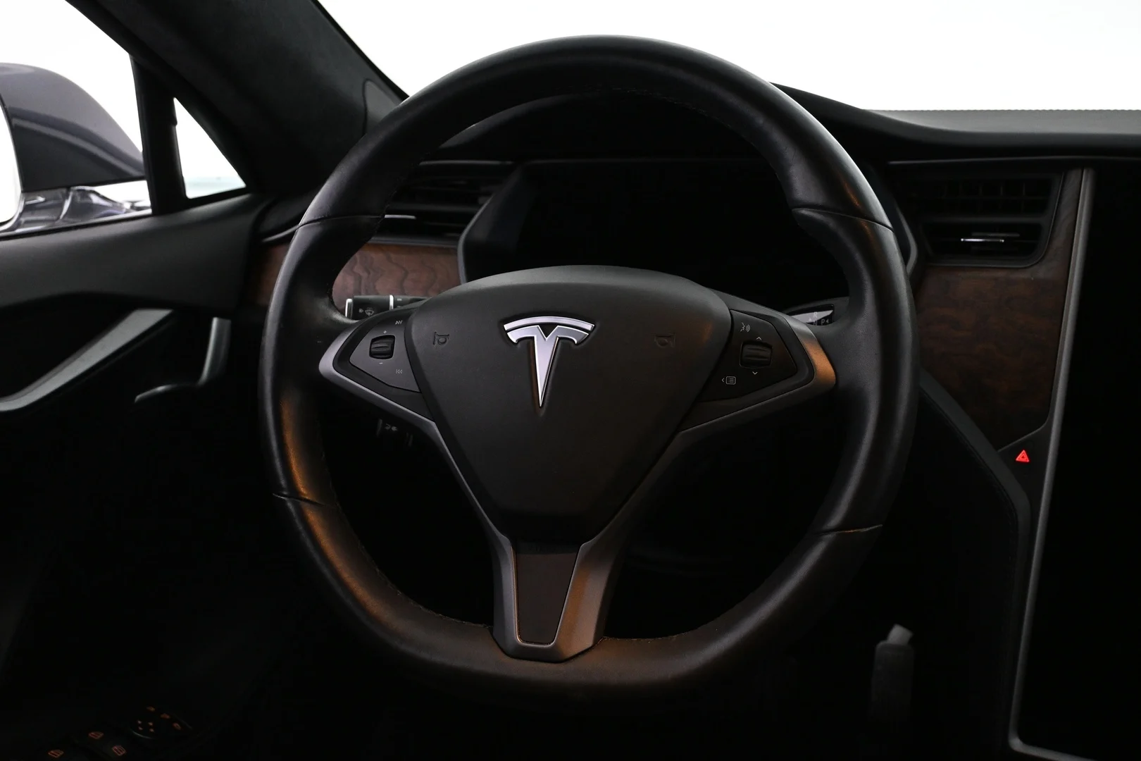 Car Image - XoPdiU748mMzsPzBBYB04