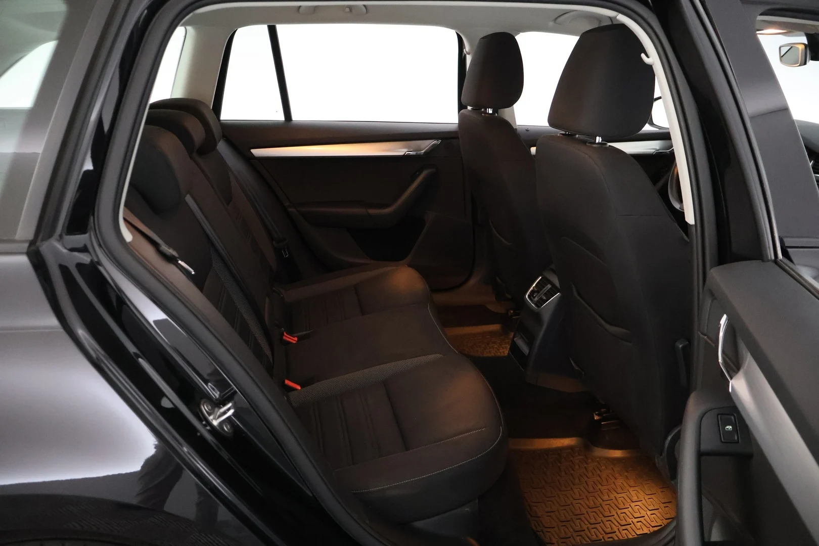 Car Image - 6PPErOmSaTazjT0amw1juQ