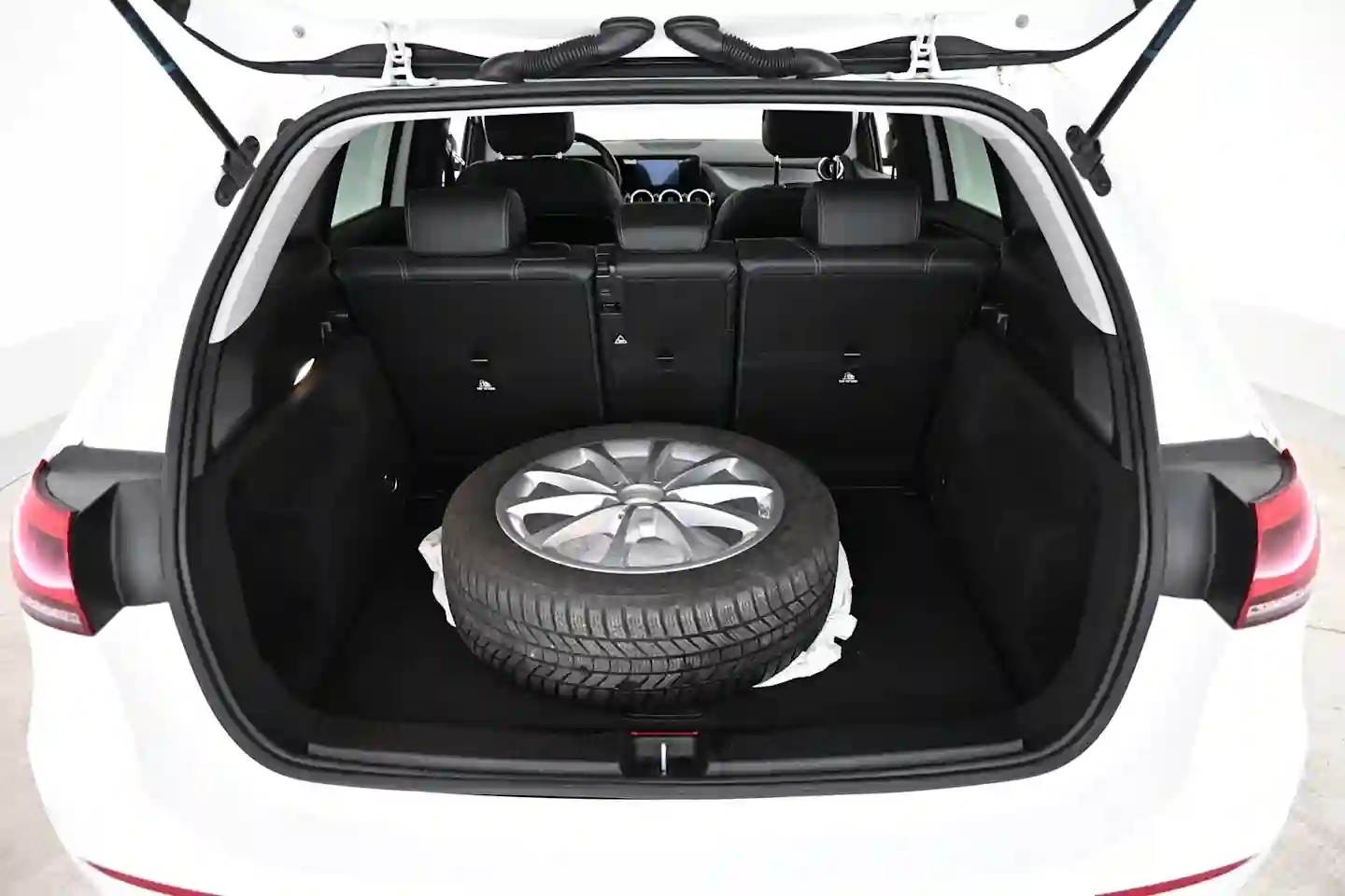 Car Image - 7BNORvPVv5OeIlFNZYlRjA