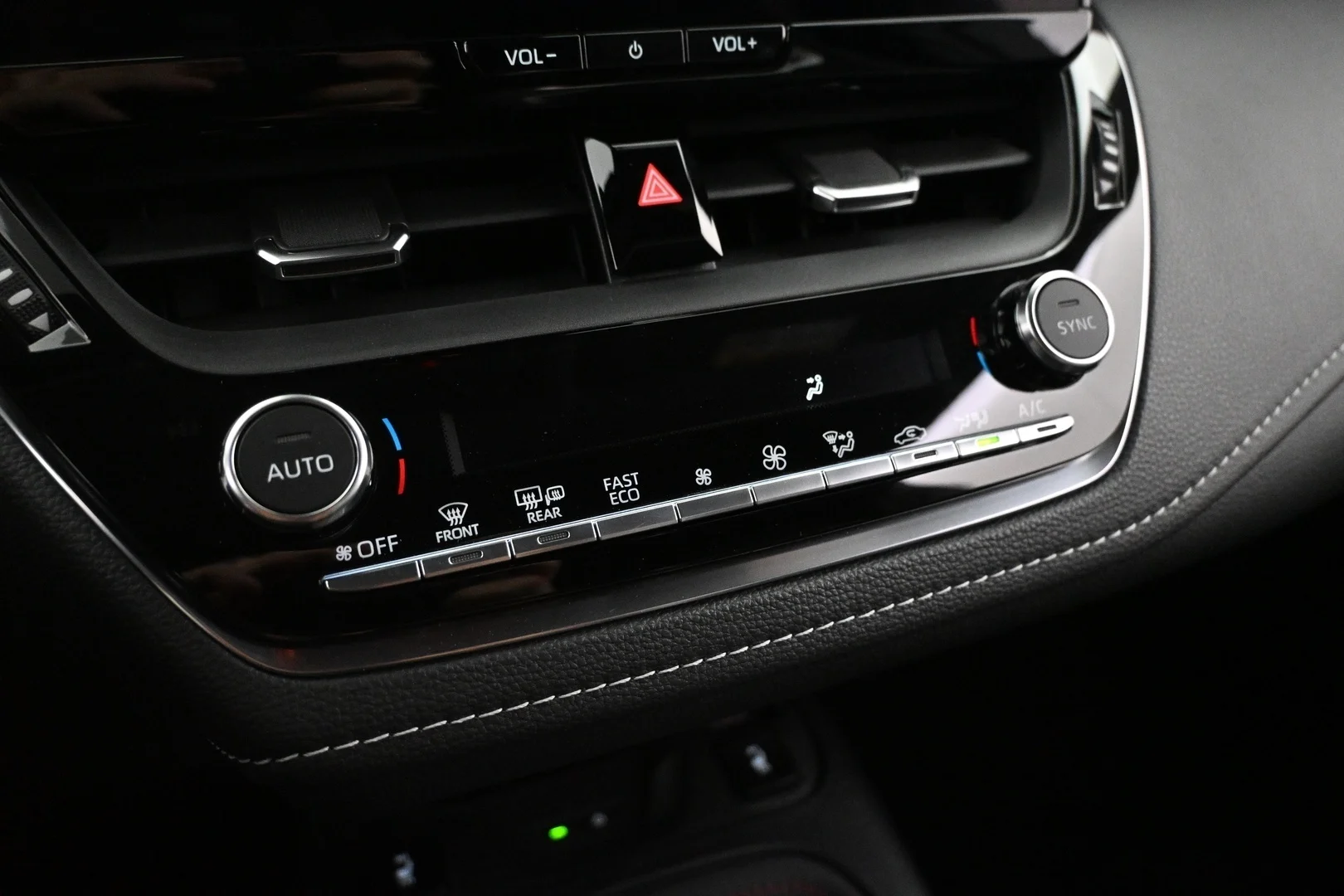 Car Image - 2ExMIWCoX8mUs53YSjvVLS