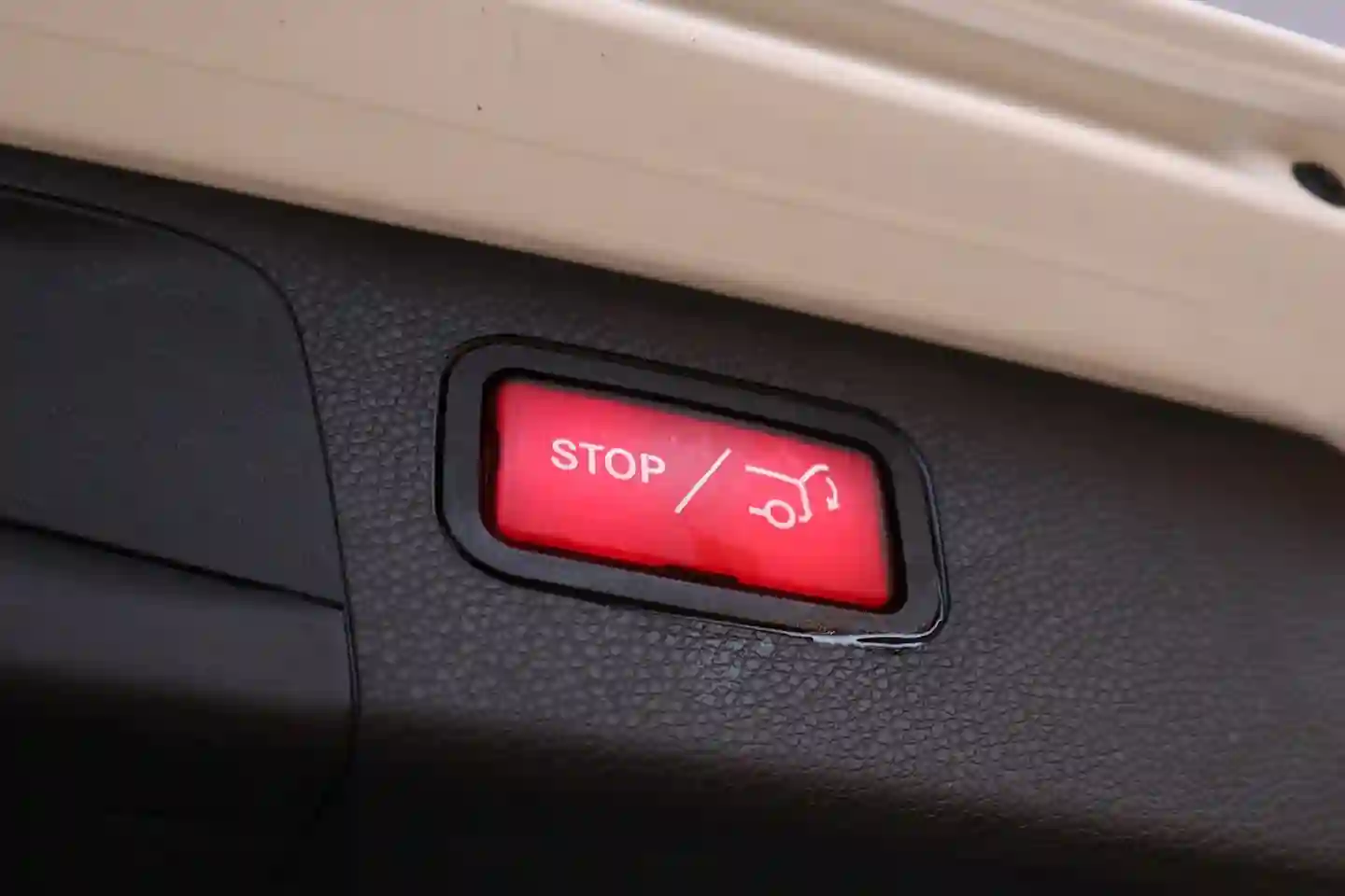 Car Image - 3sQHL6td96JlaN1hqsW4fZ