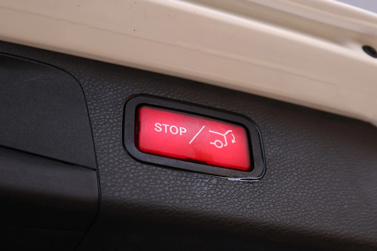 Car Image - 3sQHL6td96JlaN1hqsW4fZ