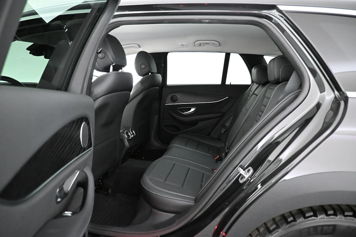Car Image - 34ACcrxEXMosUaKGa1eOpg