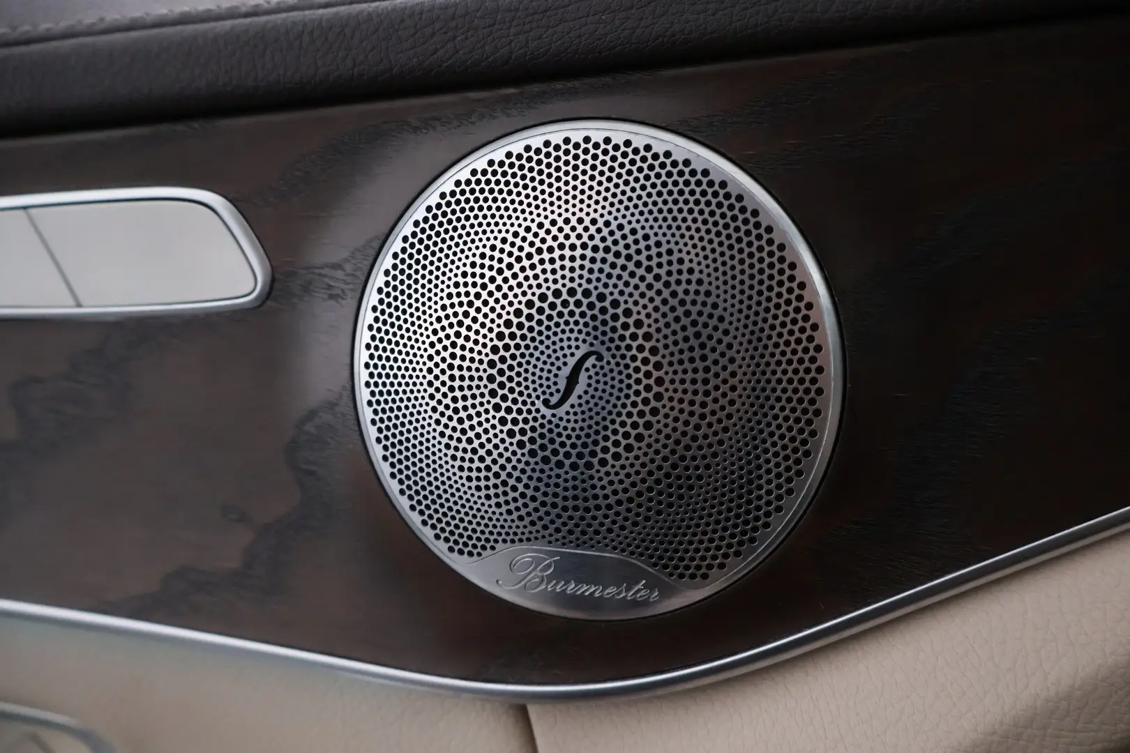 Car Image - 6J5slcfQNsEc3LxHjfpgeA