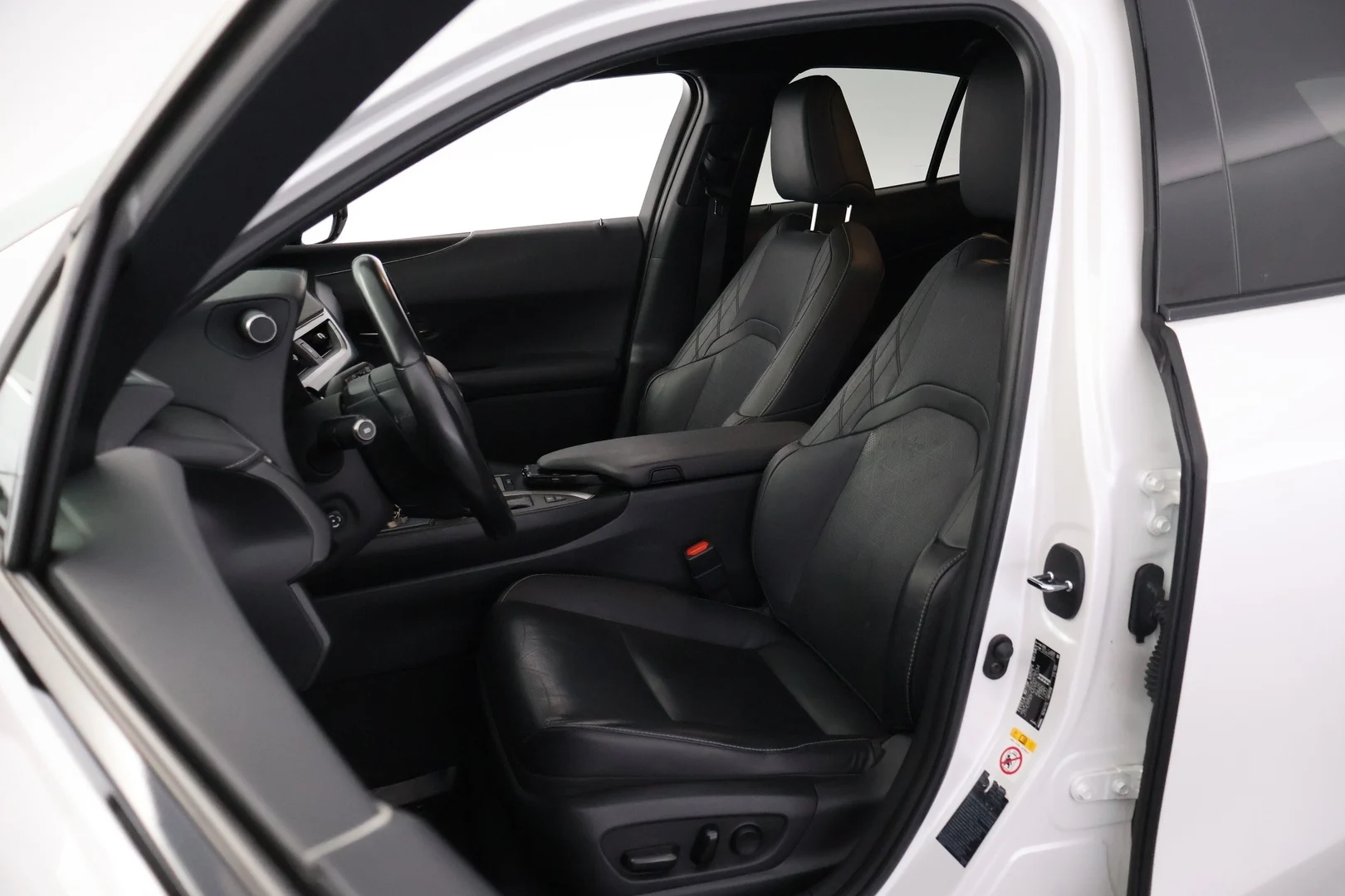Car Image - 3tGqv8PvOIMirVkJXq7f10
