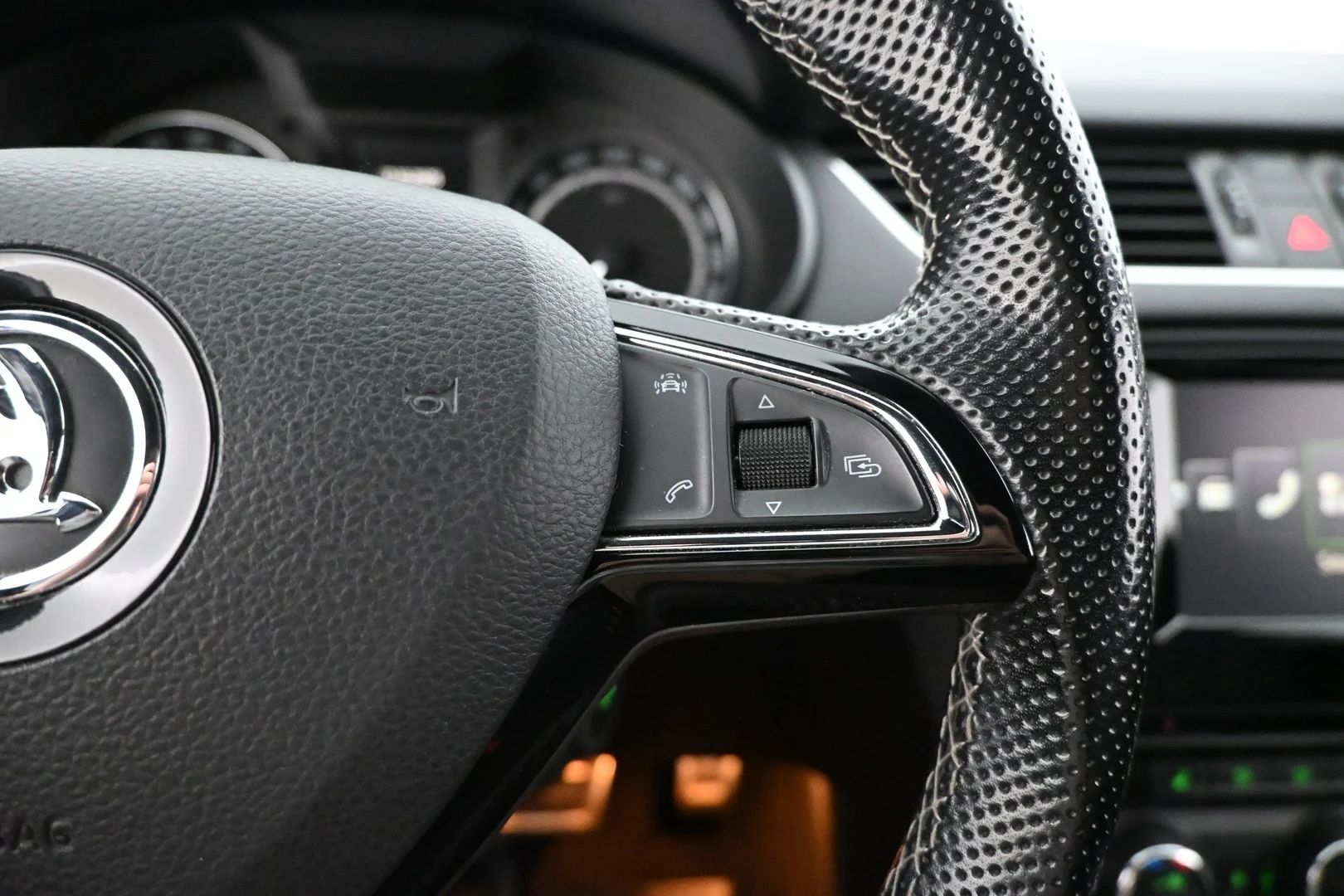 Car Image - 6fTG3NGKZhufRs7rkKMuvf