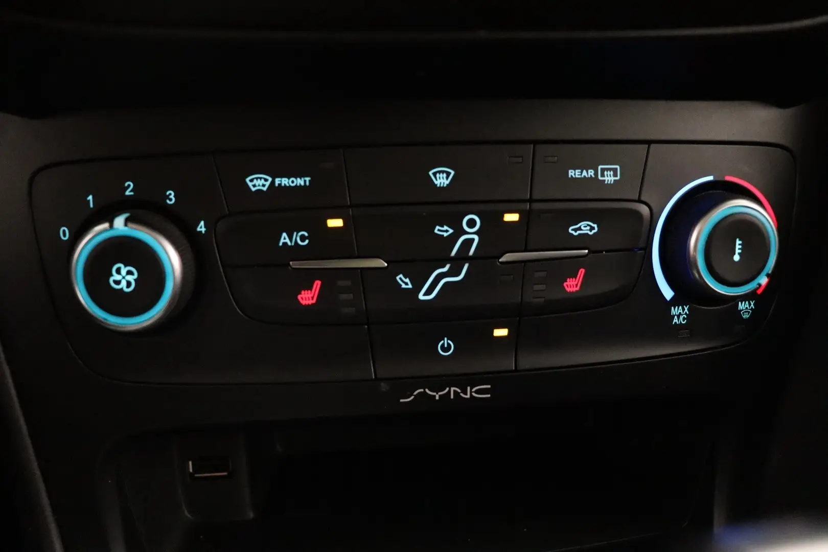 Car Image - 5uVvBLZEB2fQMTcTjwsfOo