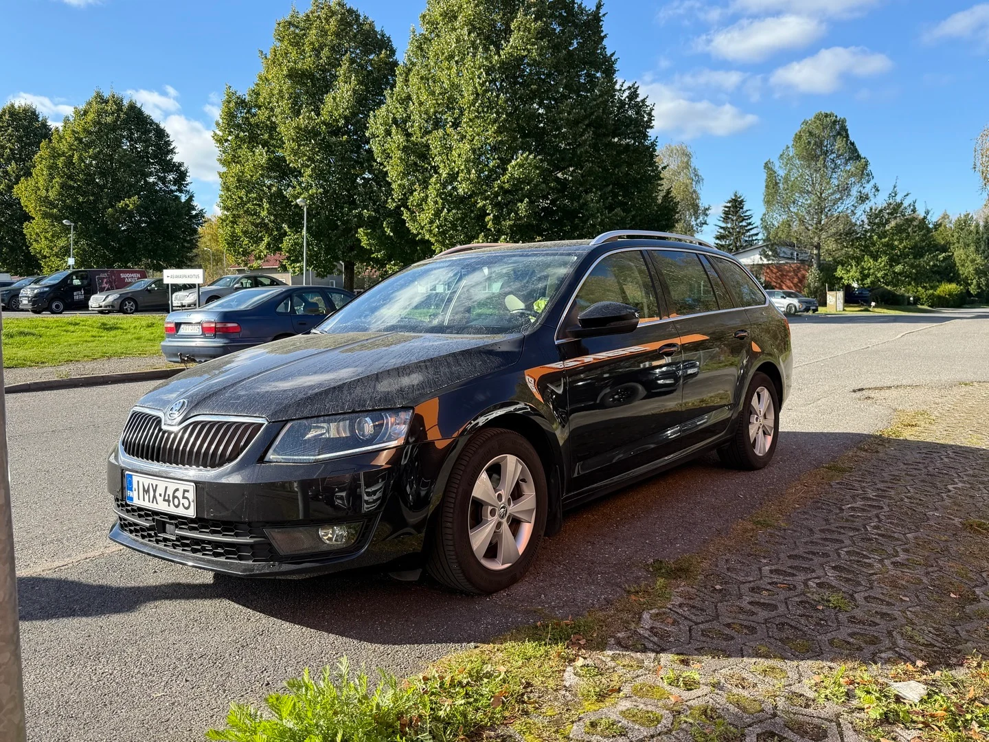 Car Image - 3AqoodXF3xDhZgDBRIMw0X