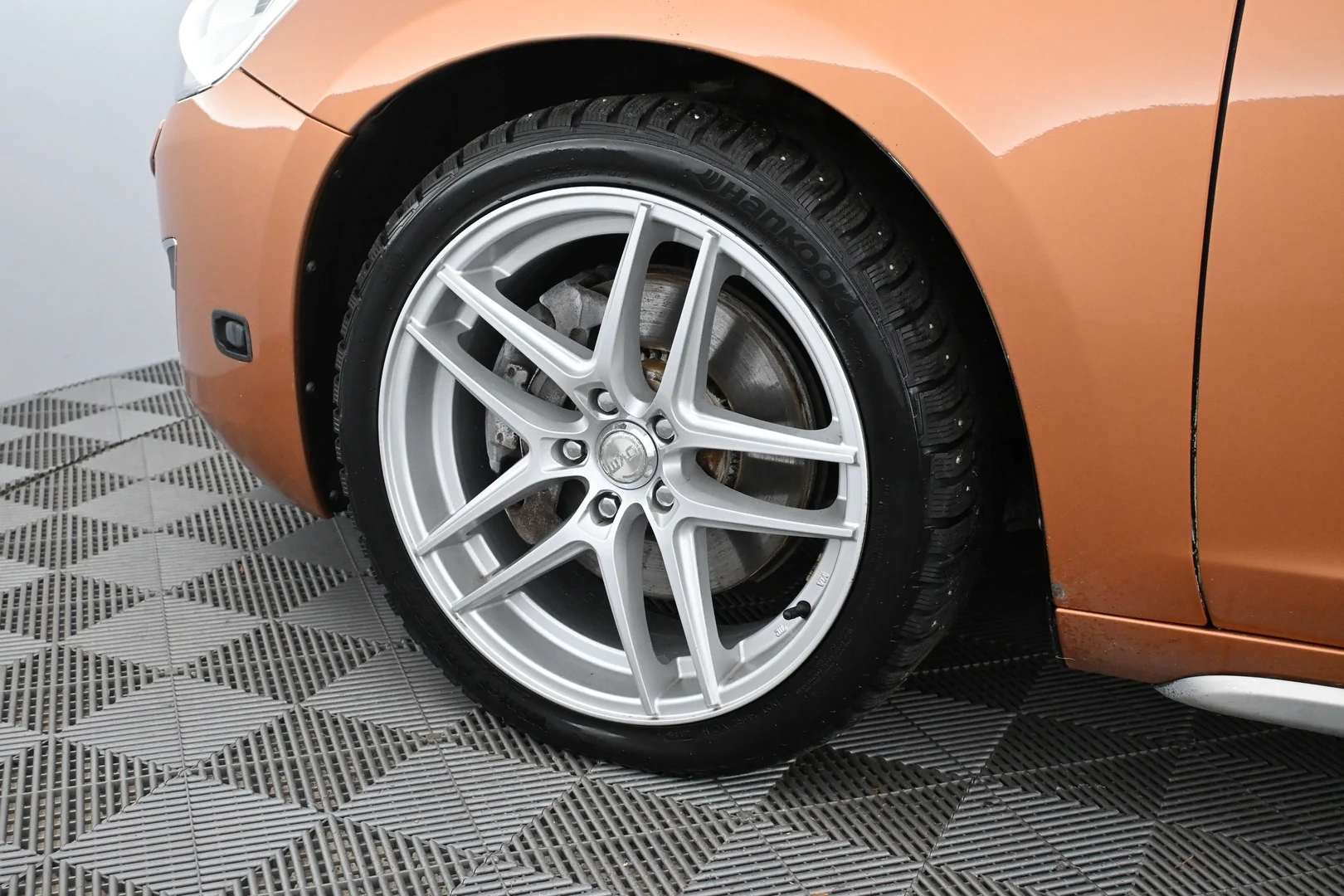 Car Image - 5MeNyOHqITlsOpvrNxbNou