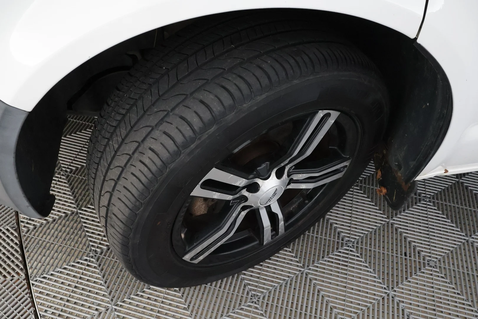 Car Image - 7GZITErBQC8vn6GEpw386D