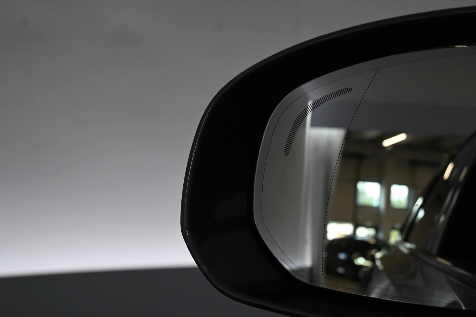 Car Image - 6V4fjDtwXQsVFhWxDC7PMa
