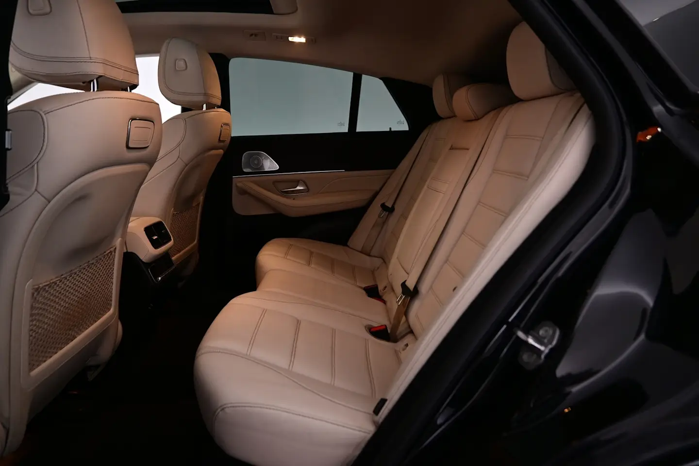 Car Image - 5D7Zs0TbMogOrFrRv7hhOr