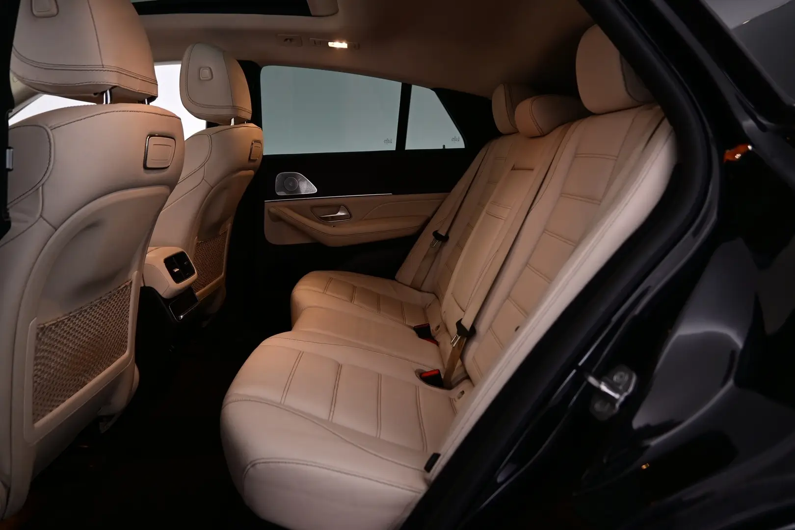 Car Image - 5D7Zs0TbMogOrFrRv7hhOr