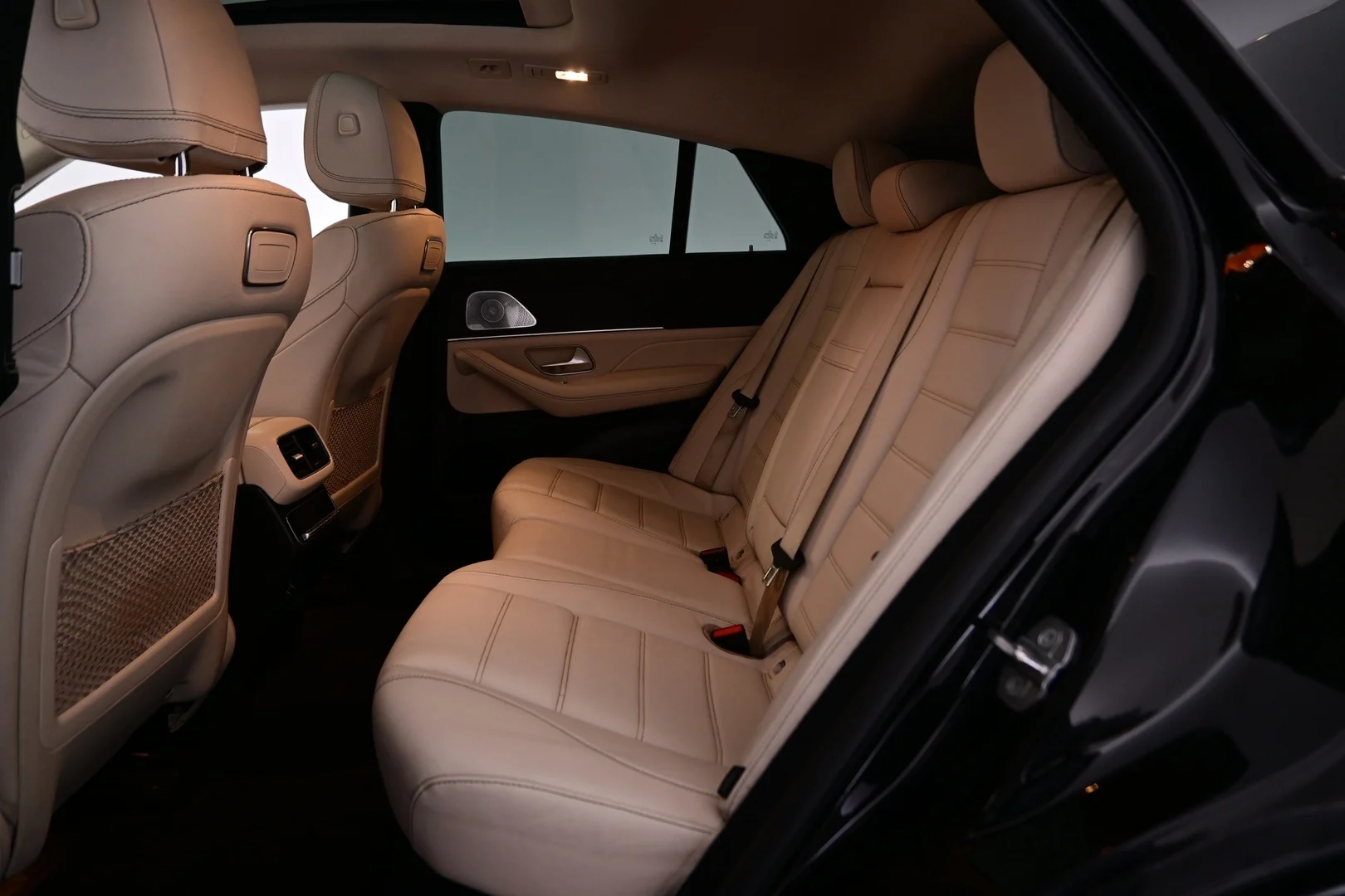 Car Image - 5D7Zs0TbMogOrFrRv7hhOr