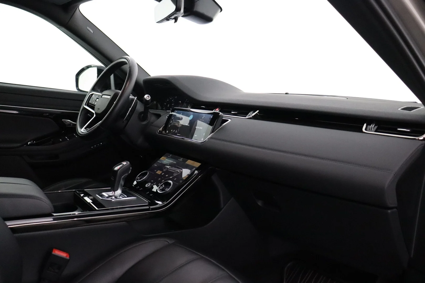 Car Image - 3RVLkajmiR2pOAFxQ8GjBO