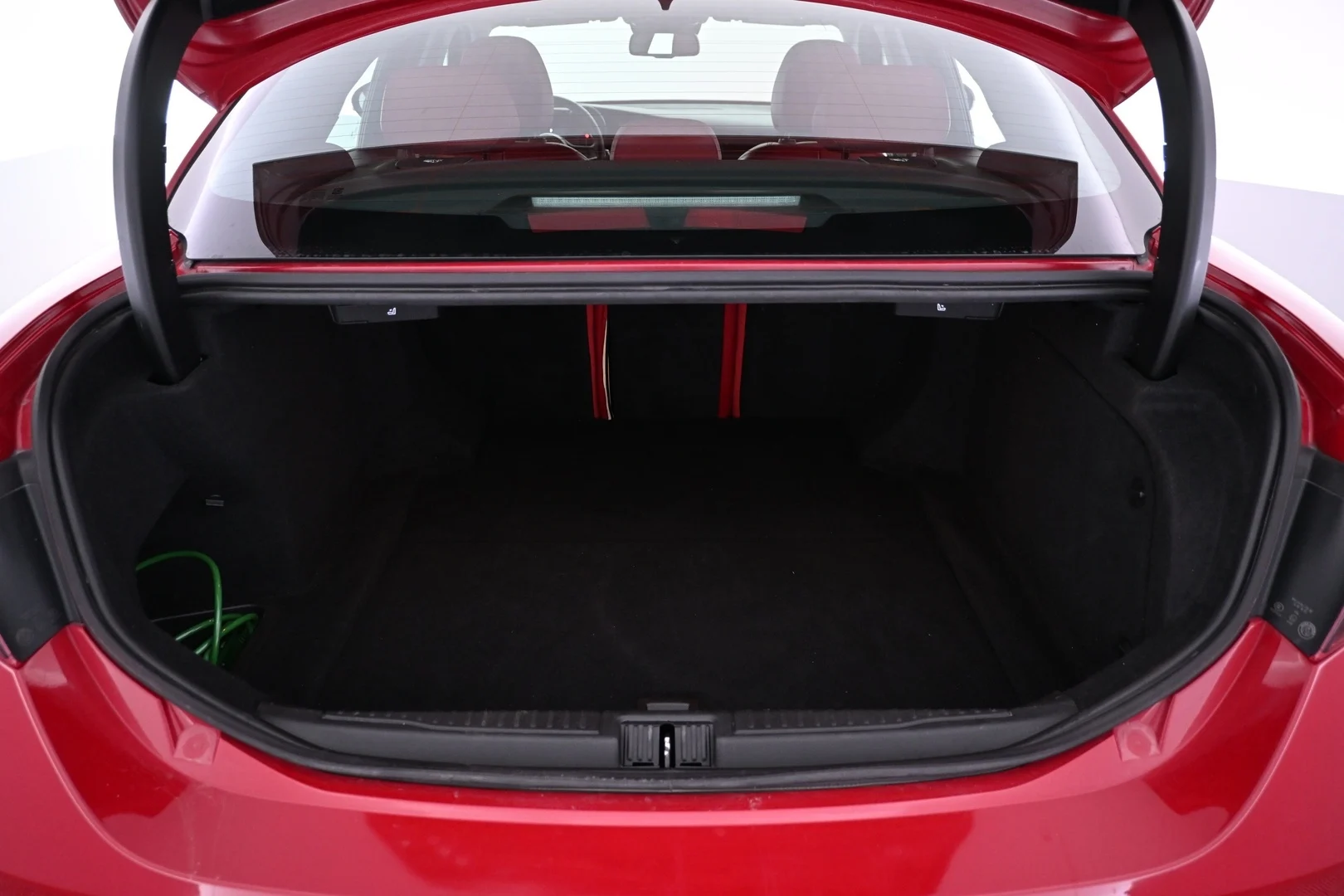 Car Image - rV1KVmBSqzKaESnAY5tGD